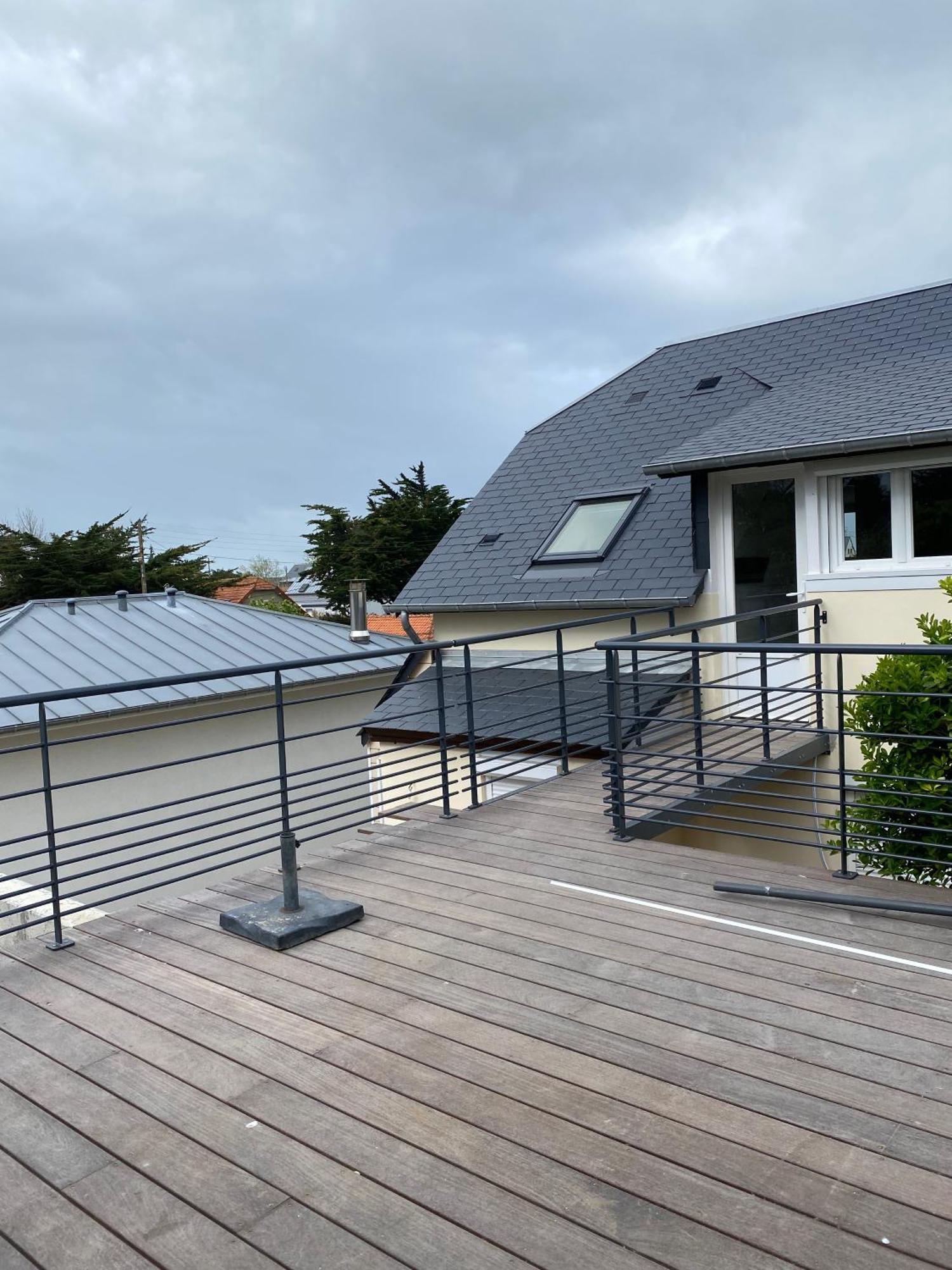 Les Apparts De St Mart Bréhal Exterior foto